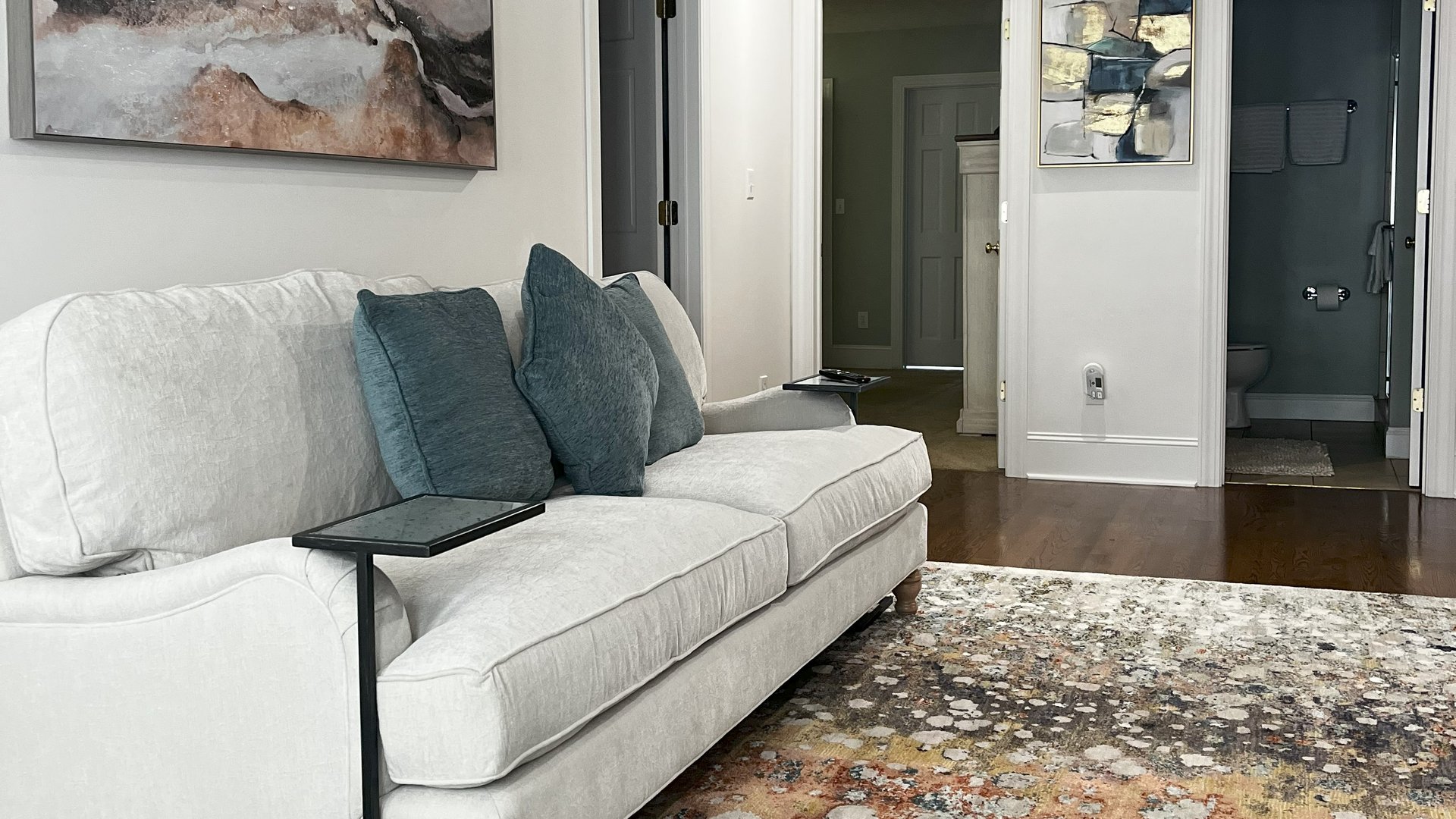 Executive Furnished Condo Rental